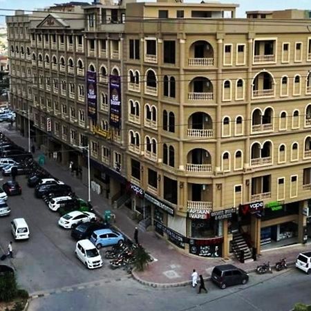 רוואלפינדי Northern Suites Bahria Town מראה חיצוני תמונה