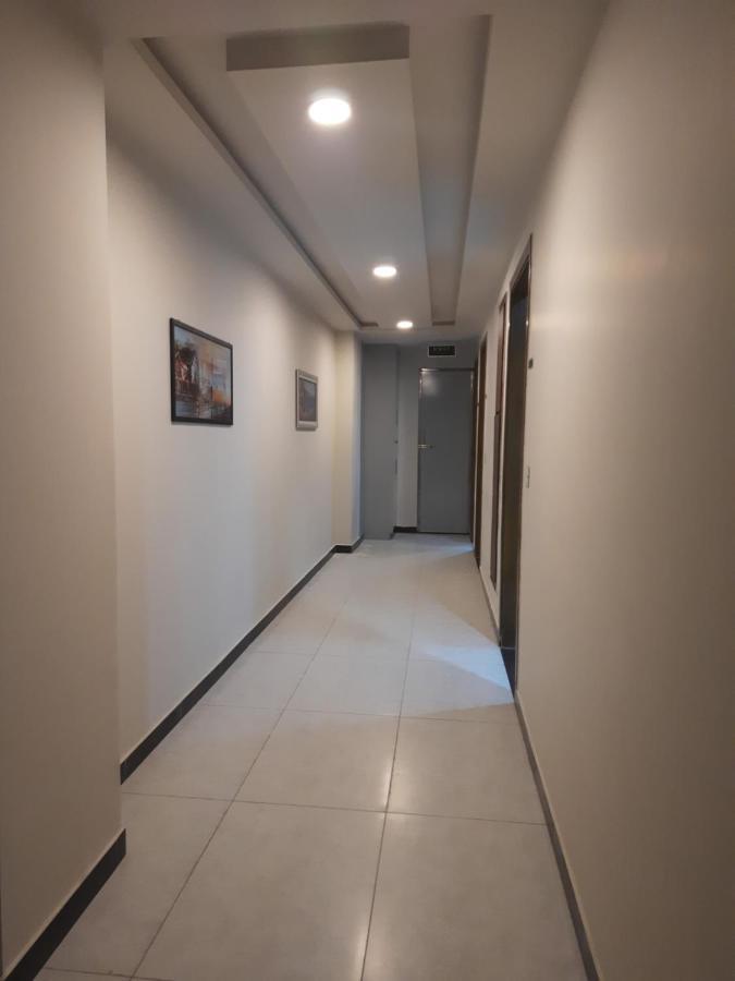 רוואלפינדי Northern Suites Bahria Town מראה חיצוני תמונה