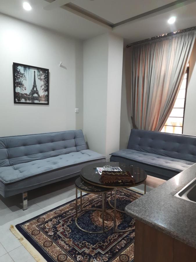 רוואלפינדי Northern Suites Bahria Town מראה חיצוני תמונה