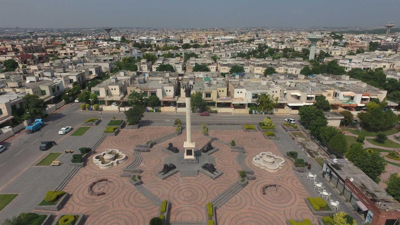 רוואלפינדי Northern Suites Bahria Town מראה חיצוני תמונה